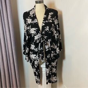 Spiritual Gangster Black and White Floral Kimono